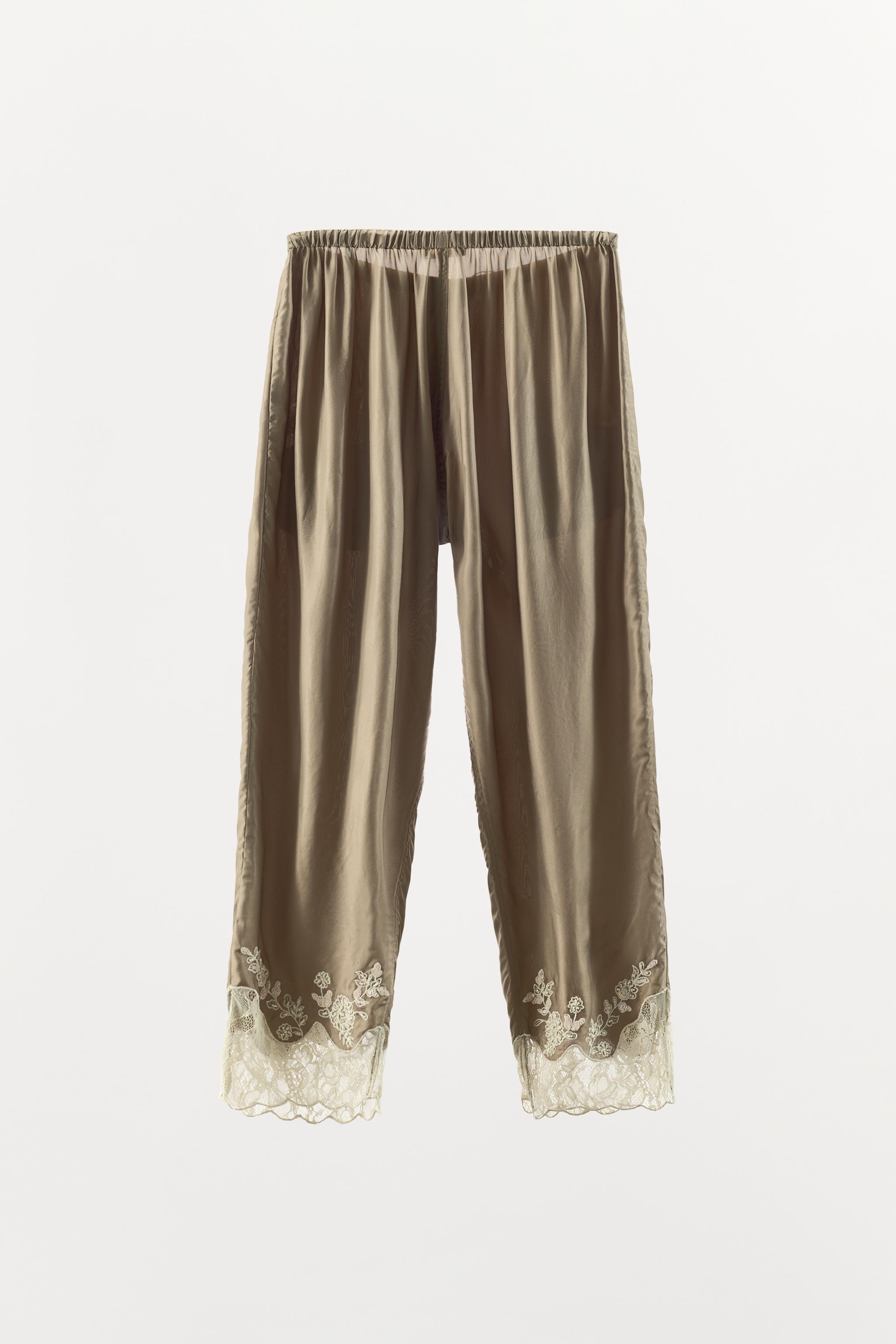 PANTALON LINGERIE BRODÉ EN DENTELLE